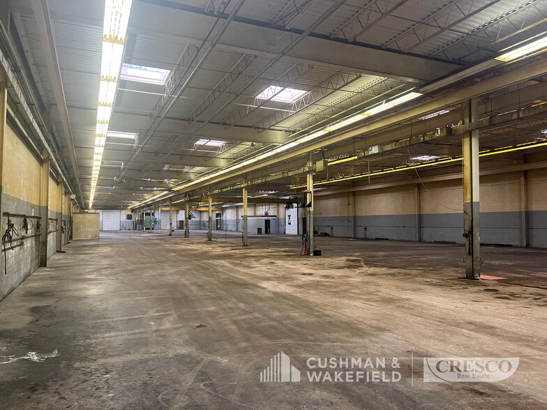 More Photos Of 29201 Anderson Rd, Wickliffe Manufacturing For Lease