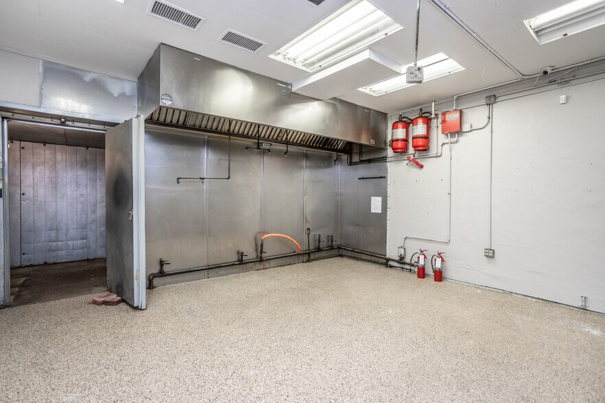 More Photos Of 113 N Main St, Muenster Restaurant For Sale
