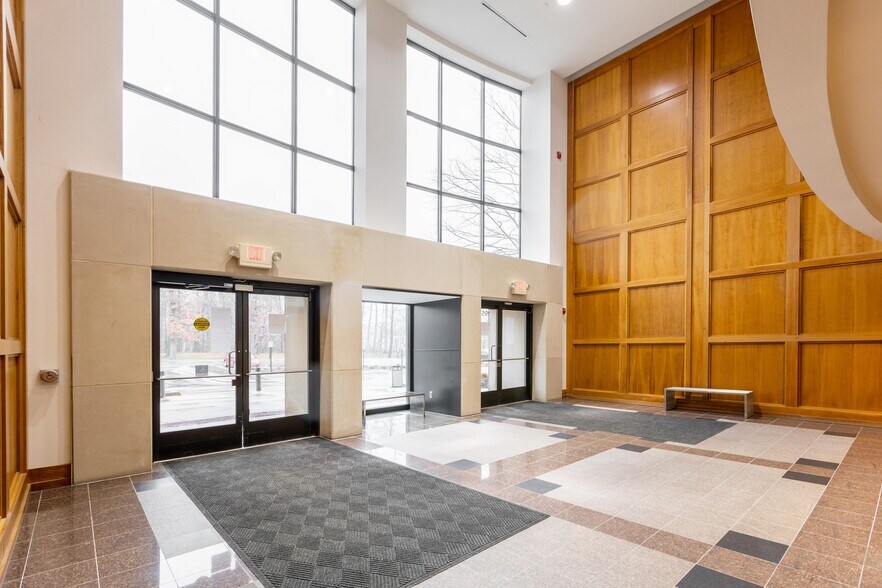 More Photos Of 19575 Victor Pky, Livonia Office For Sale