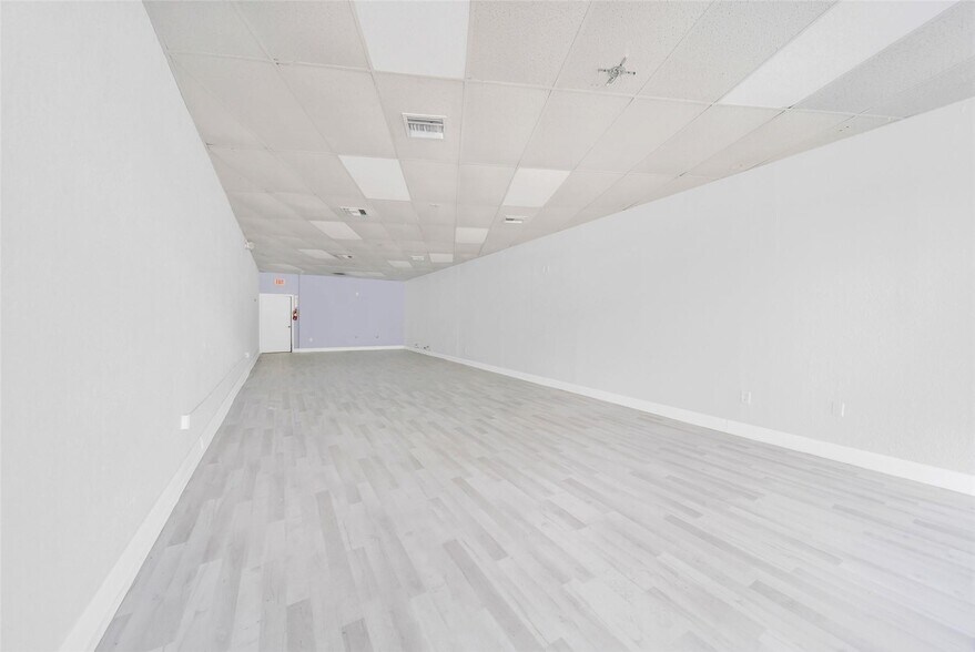 More Photos Of 12241-12275 S Dixie Hwy, Miami Freestanding For Lease