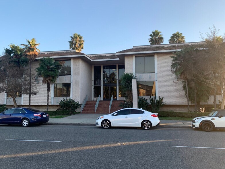 More Photos Of 4132 Katella Ave, Los Alamitos Medical For Lease