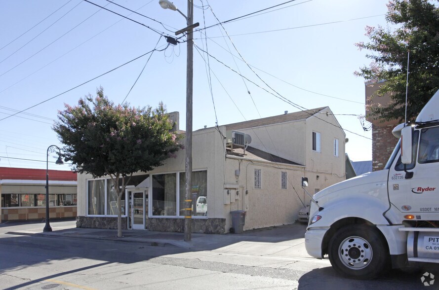 Primary Photo Of 219 South St, Hollister Storefront Retail Residential For Sale