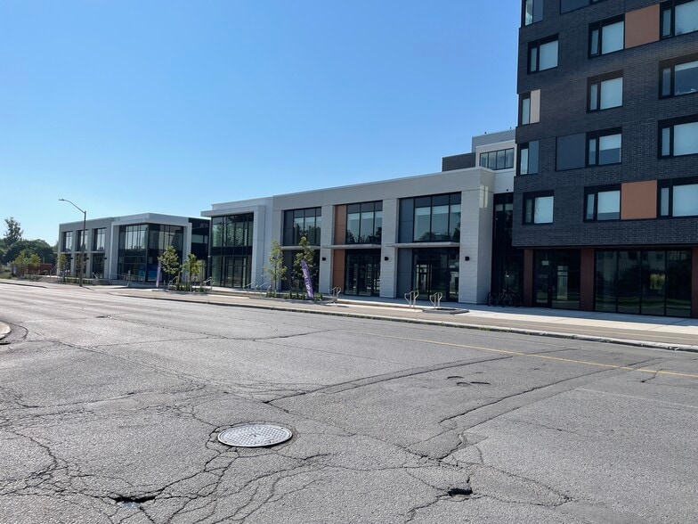 Primary Photo Of 770 Brookfield Rd, Ottawa Apartments For Lease