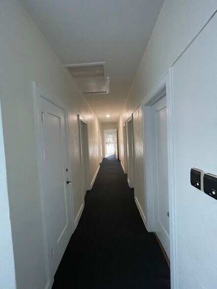 More Photos Of 418-420 N Larchmont Blvd, Los Angeles Office For Lease