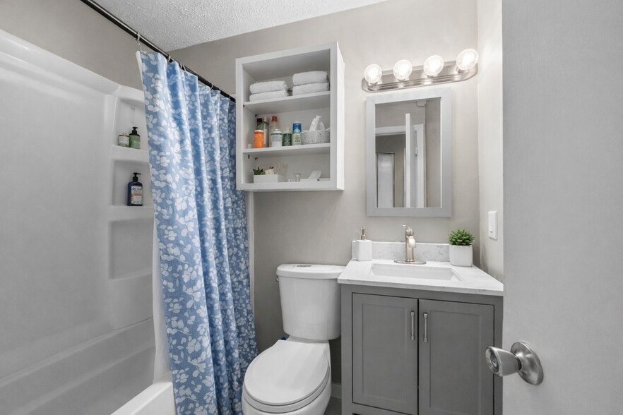 More Photos Of 540 W College St, Oberlin Apartments For Sale