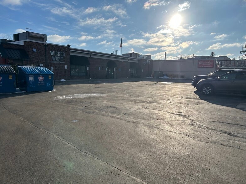 More Photos Of 4165 W Broadway Ave, Robbinsdale Restaurant For Sale