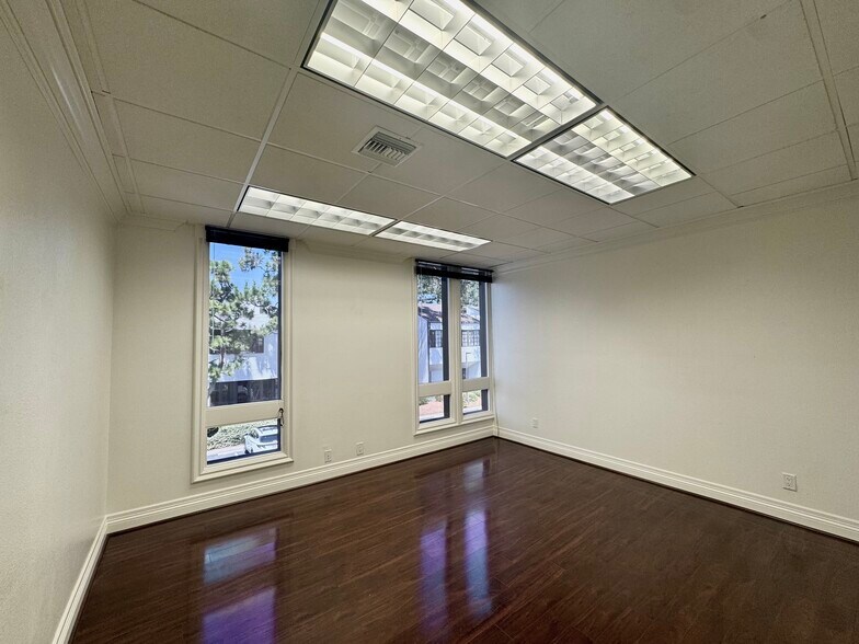 More Photos Of 1101 Dove St, Newport Beach Office For Lease