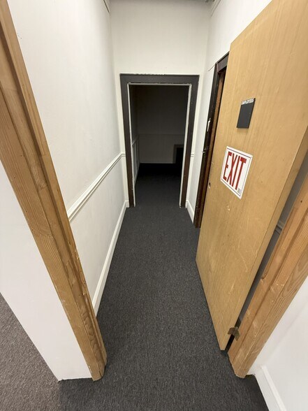 More Photos Of 541 Main St, New Rochelle Office For Lease