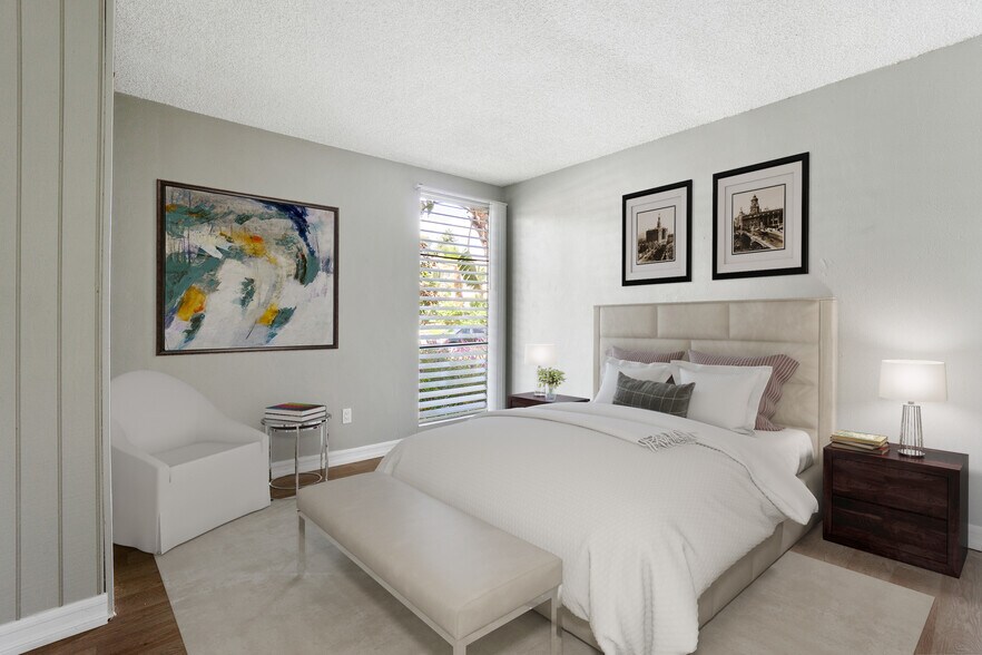 More Photos Of 5055 73rd St, San Diego Apartments For Sale