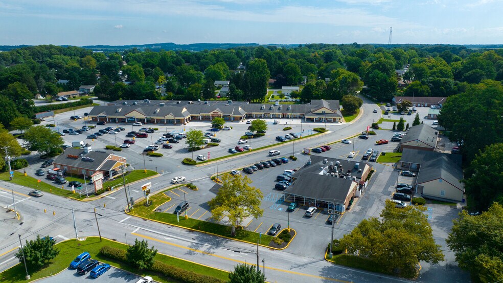 Primary Photo Of 549 S Main St, Shrewsbury Unknown For Lease