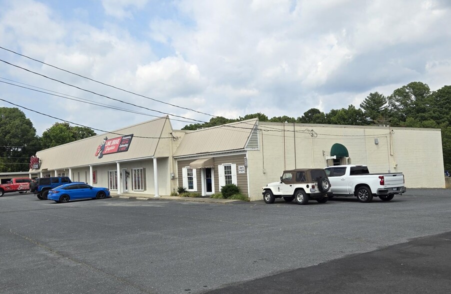 Primary Photo Of 2013-2017 S Fayetteville St, Asheboro Freestanding For Sale