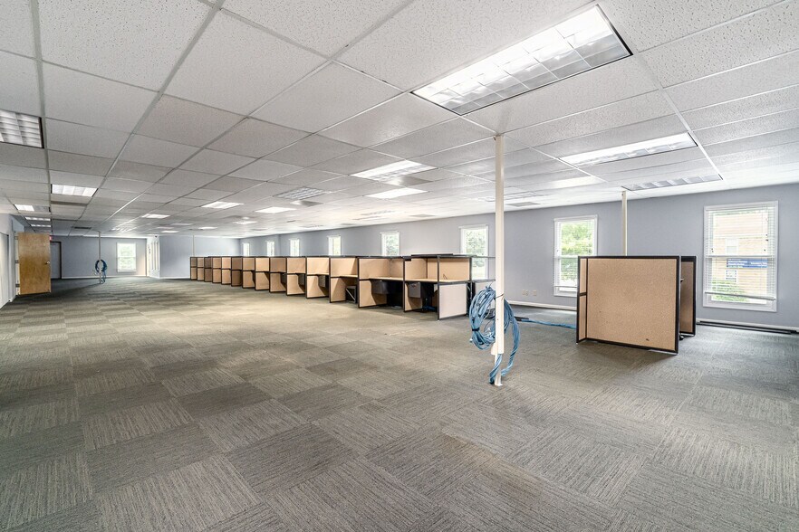 More Photos Of 617 Mulberry St, Elizabethtown Office For Sale