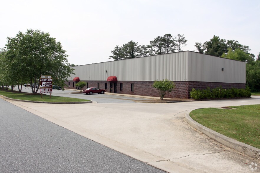 More Photos Of 1370 Union Hill Industrial Ct, Alpharetta Warehouse For Lease