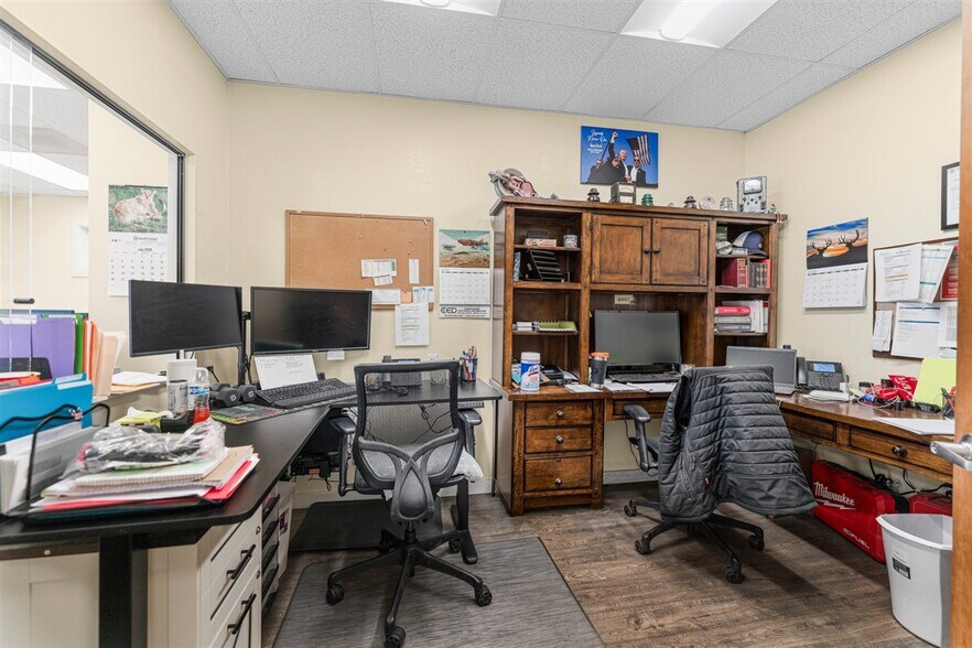 More Photos Of 2937 Merriman Rd, Medford Storefront Retail Residential For Sale
