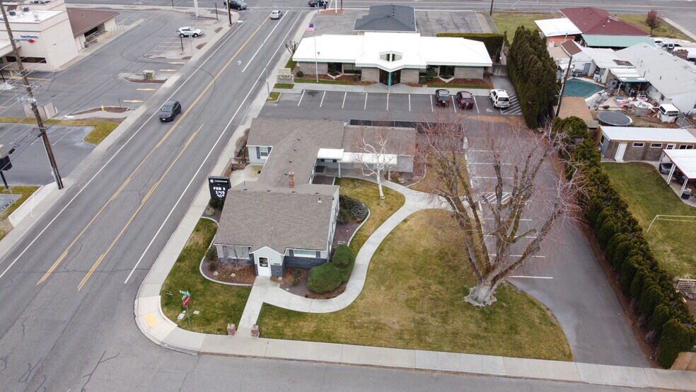More Photos Of 27 N Morain St, Kennewick Office For Sale