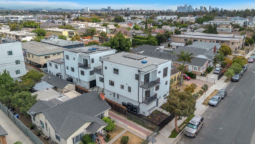 More Photos Of 4701 Saturn St, Los Angeles Multifamily For Sale