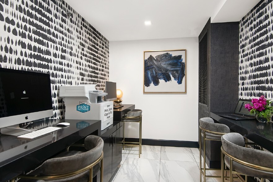 More Photos Of 1 E Delaware Pl, Chicago Apartments For Lease