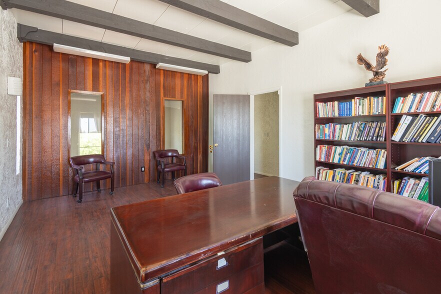 More Photos Of 1095 E Indian School Rd, Phoenix Loft Creative Space For Sale