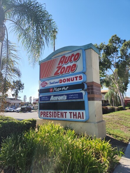 More Photos Of 9308-9350 Whittier Blvd, Pico Rivera Unknown For Lease