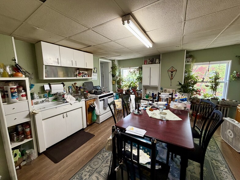 More Photos Of 1748 Eastern Ave, Baltimore Flex For Sale