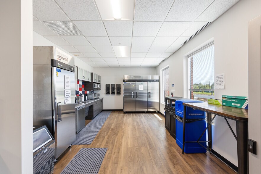 More Photos Of 160 New Britain Blvd, Chalfont Office For Sale