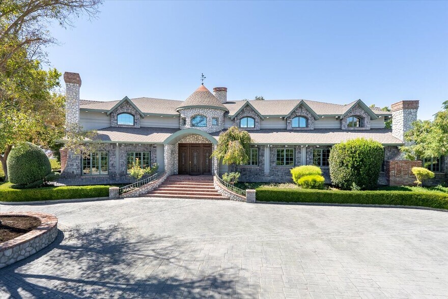 Primary Photo Of 8283 Cross Canyons Rd, San Miguel Winery Vineyard For Sale