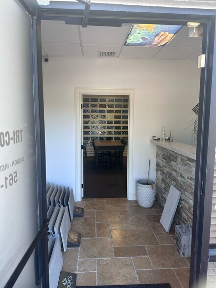 More Photos Of 3300 S Congress Ave, Boynton Beach Showroom For Lease