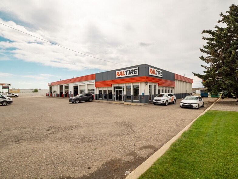 Primary Photo Of , Lethbridge General Retail For Sale