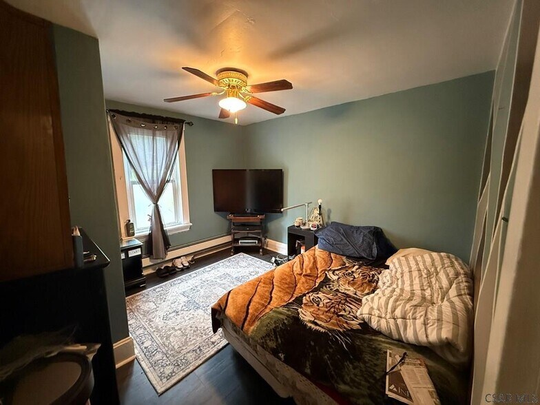 More Photos Of 534 Sheridan St, Johnstown General Retail For Sale