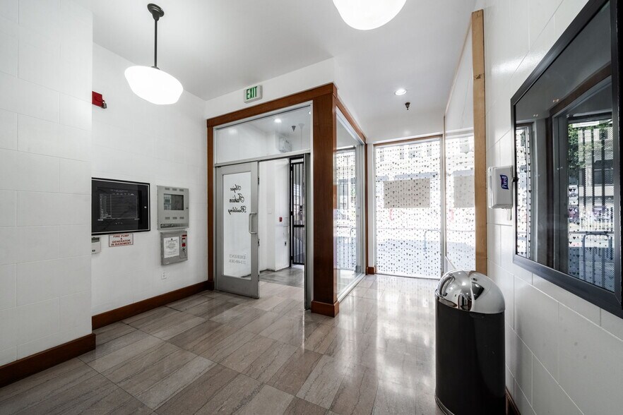 More Photos Of 814-818 S Broadway, Los Angeles Loft Creative Space For Lease