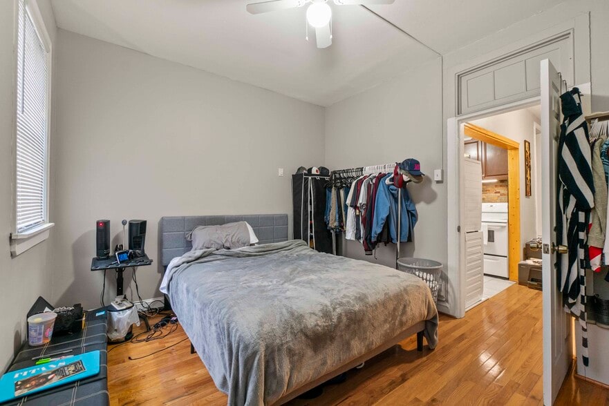 More Photos Of 1407 McCulloh St, Baltimore Apartments For Sale