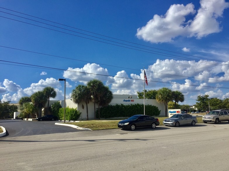 More Photos Of 14150 SW 119th Ave, Miami Manufacturing For Lease