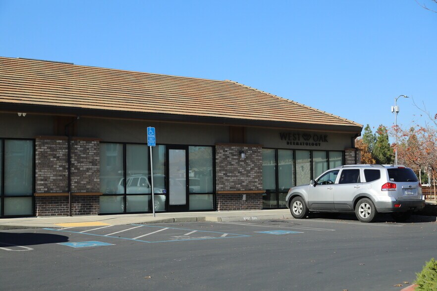 More Photos Of 250 Gibson Dr, Roseville Freestanding For Lease