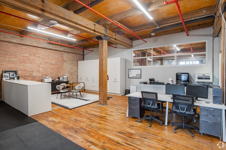 More Photos Of 415 W Huron St, Chicago Loft Creative Space For Sale