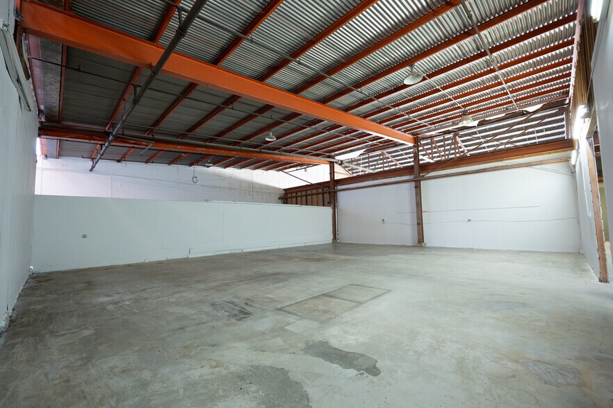 More Photos Of 1400 N C St, Sacramento Warehouse For Lease
