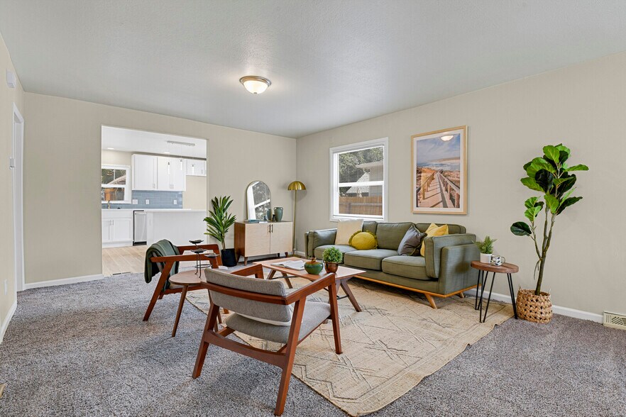 More Photos Of 424 W Kiowa St, Colorado Springs Daycare Center For Sale