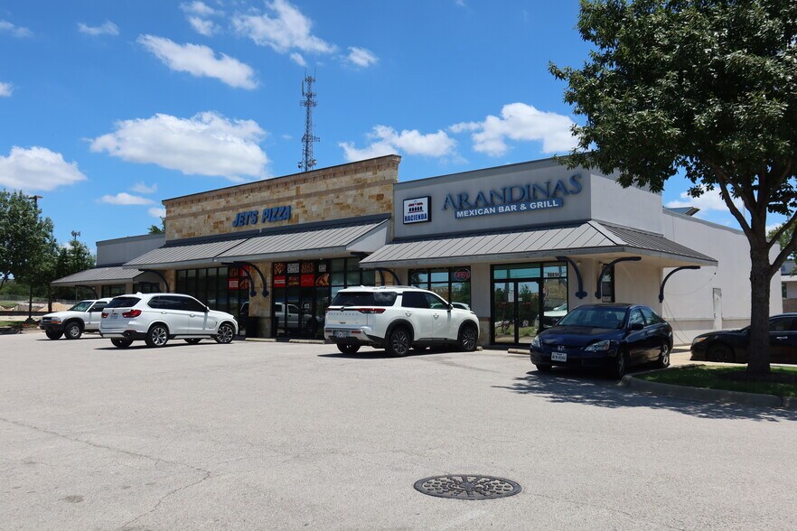 More Photos Of 9001 Brodie Ln, Austin Unknown For Lease