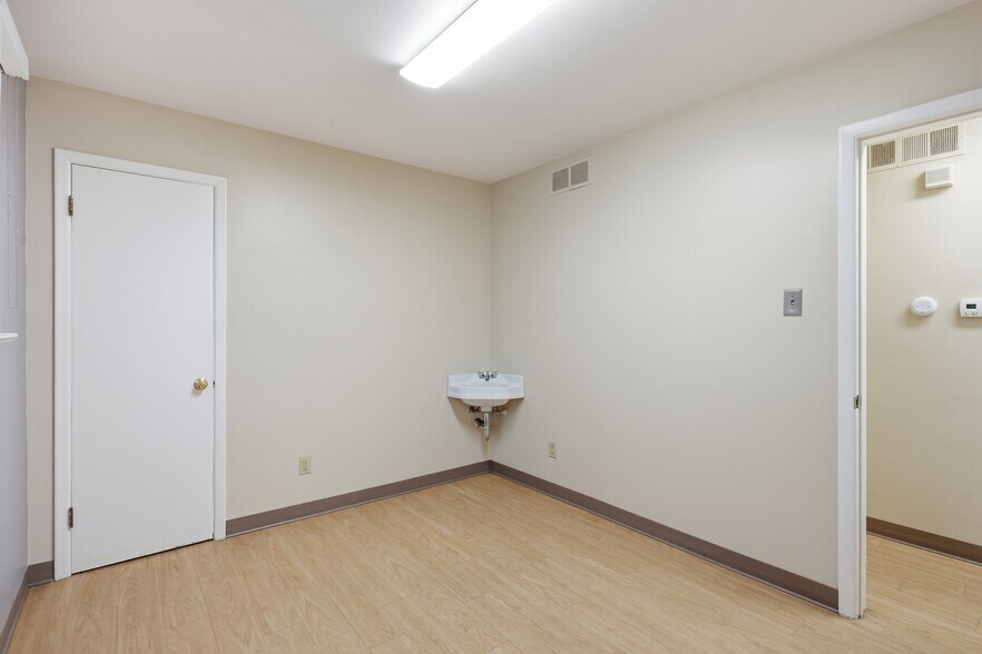 More Photos Of 416 Haddon Ave, Collingswood Medical For Sale