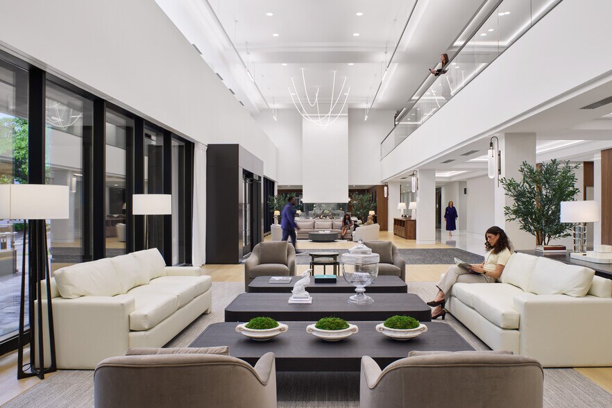 More Photos Of 1 Meridian Crossings, Richfield Unknown For Lease