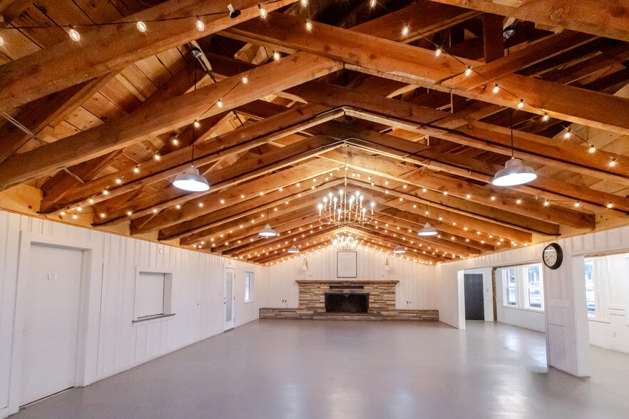 More Photos Of 6385 W White Mountain Blvd, Lakeside Lodge Meeting Hall For Sale