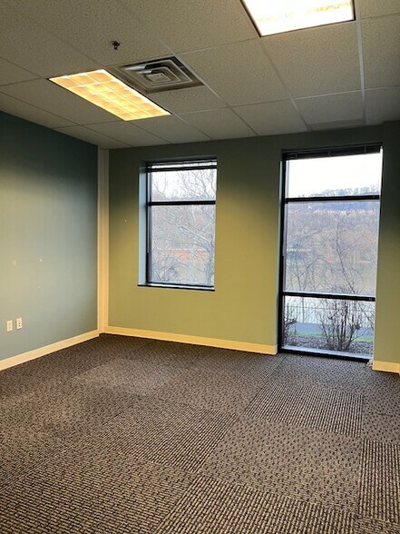 More Photos Of 285 E Waterfront Dr, Homestead Office For Lease