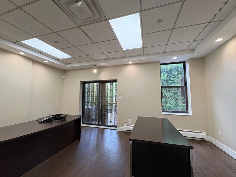 More Photos Of 571 W 183rd St, New York Office For Lease