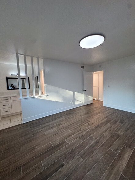 More Photos Of 1215 S Athena Way, Anaheim Apartments For Sale