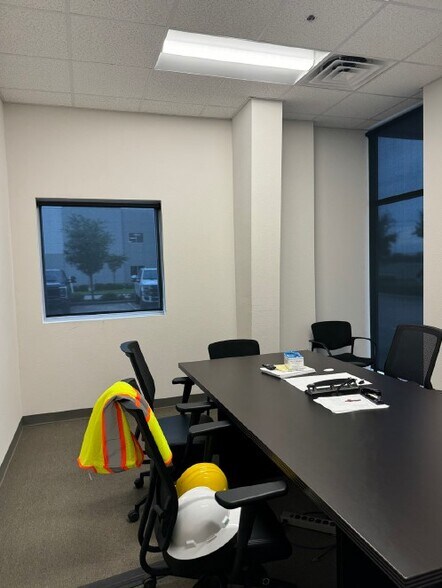 More Photos Of 218 N Preston Ave, Pasadena Manufacturing For Lease