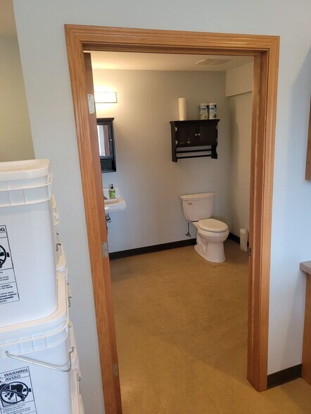 More Photos Of 11014 Blackhawk Dr, Blue Mounds Warehouse For Sale