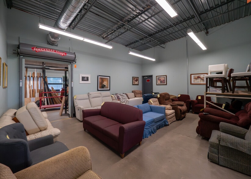 More Photos Of 2555 Bethel Rd, Columbus Freestanding For Lease