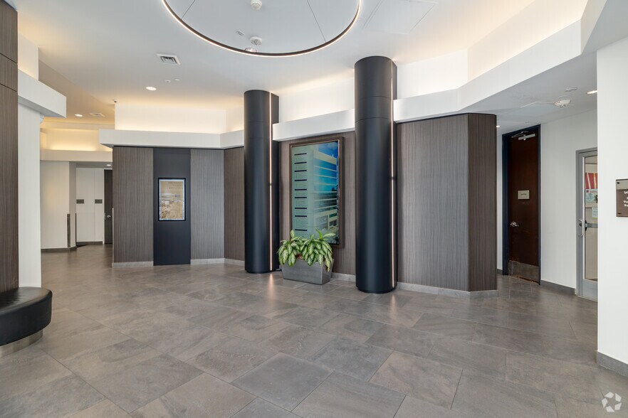 More Photos Of 400 S Colorado Blvd, Denver Office For Lease