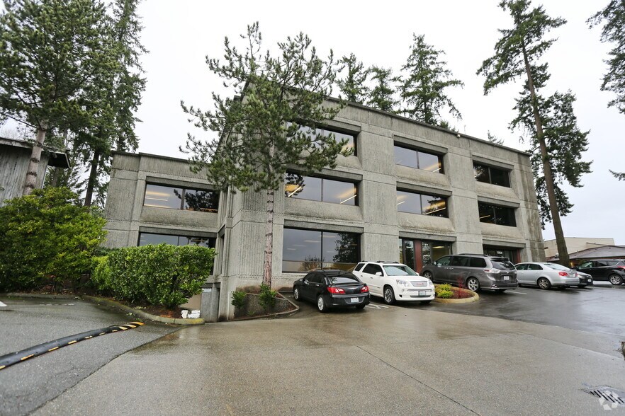 More Photos Of 12828 Northup Way, Bellevue Office For Lease