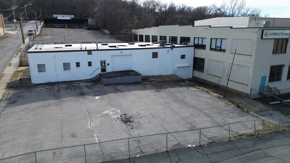 More Photos Of 3128 Bell St, Kansas City Warehouse For Lease