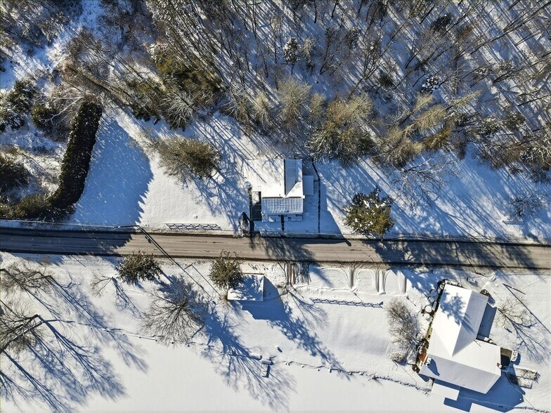 More Photos Of 306 Merwinsburg Rd, Effort Apartments For Sale